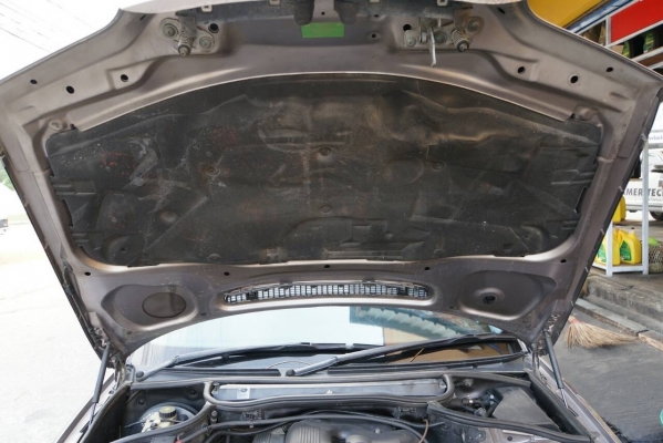 ขาย BMW 318i สภาพสวยครับ รถใช้น้อย ตอนนี้ไม่มีที่เก็บแล้ว มีคันใหม่