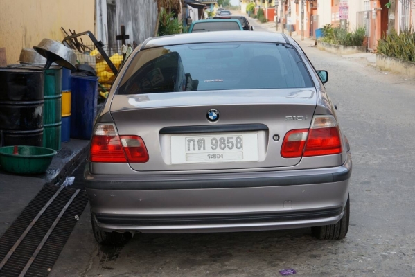 ขาย BMW 318i สภาพสวยครับ รถใช้น้อย ตอนนี้ไม่มีที่เก็บแล้ว มีคันใหม่