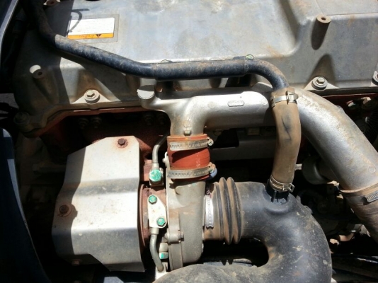 รถฮีโน่ 6 ล้อดั้ม 150 แรงม้า. ปี 55  ( รถวิ่ง 6x,xxx กม. )   สนใจติดต่อ 081 - 6079515