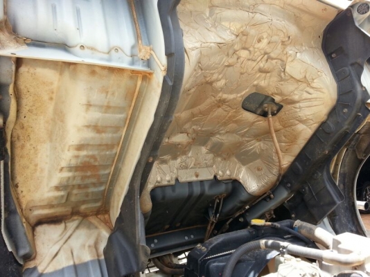 รถฮีโน่ 6 ล้อดั้ม 150 แรงม้า. ปี 55  ( รถวิ่ง 6x,xxx กม. )   สนใจติดต่อ 081 - 6079515