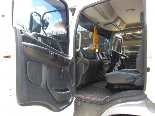 รถฮีโน่ 6 ล้อดั้ม 150 แรงม้า. ปี 55  ( รถวิ่ง 6x,xxx กม. )   สนใจติดต่อ 081 - 6079515