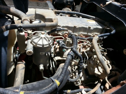 รถฮีโน่ 6 ล้อดั้ม 150 แรงม้า. ปี 55  ( รถวิ่ง 6x,xxx กม. )   สนใจติดต่อ 081 - 6079515