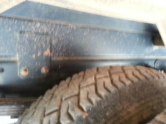 รถฮีโน่ 6 ล้อดั้ม 150 แรงม้า. ปี 55  ( รถวิ่ง 6x,xxx กม. )   สนใจติดต่อ 081 - 6079515