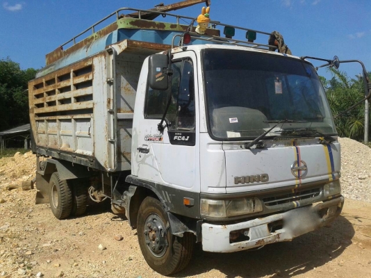 รถฮีโน่ 6 ล้อดั้ม FC4J  145 แรงม้า. ปี 42  ( บรรทุกแท้งน้ำยาง. )   สนใจติดต่อ 081 - 6079515