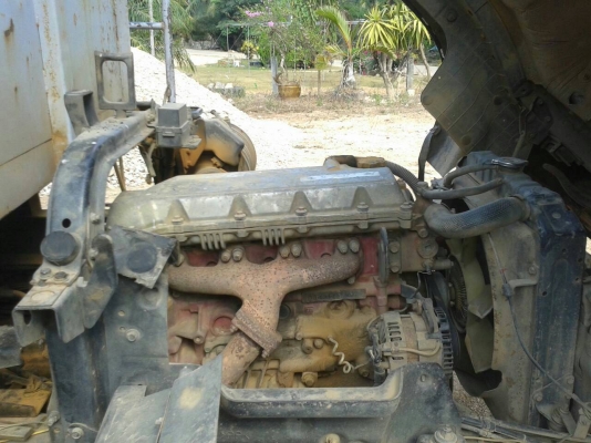 รถฮีโน่ 6 ล้อดั้ม FC4J  145 แรงม้า. ปี 42  ( บรรทุกแท้งน้ำยาง. )   สนใจติดต่อ 081 - 6079515