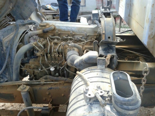 รถฮีโน่ 6 ล้อดั้ม FC4J  145 แรงม้า. ปี 42  ( บรรทุกแท้งน้ำยาง. )   สนใจติดต่อ 081 - 6079515