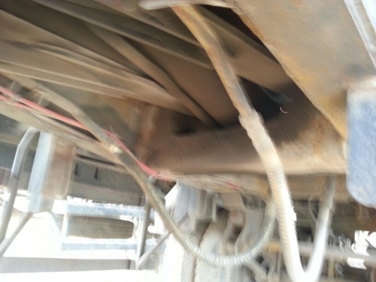 ขายหางพ่วง  สามมิต  3  เพลา. ยัด  ปี 47     สนใจติดต่อ  081 - 6079515