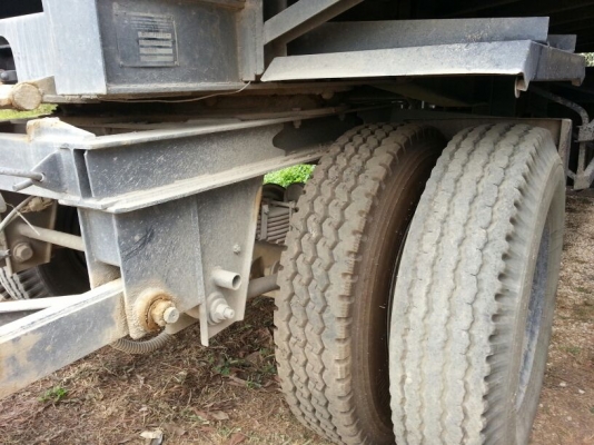 ขายหางพ่วง  สามมิต  3  เพลา. ยัด  ปี 47     สนใจติดต่อ  081 - 6079515