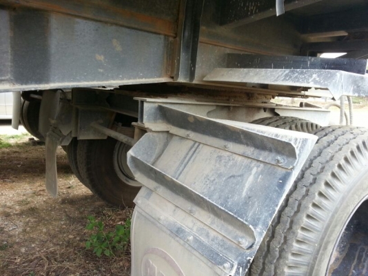 ขายหางพ่วง  สามมิต  2  เพลา. ปี 48   สนใจติดต่อ  081 - 6079515