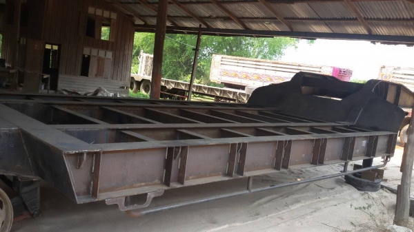 ขายหางโลว์เบด 3 เพลา กว้าง 3 เมตร 20 สูง 95 เซนติเมตร เพลายาวตลอดเส้นไม่มีรอยต่อ ในราคา 850,000 บาท(ไม่รวมยางและกระทะ) เลือกสีได้ ต่อรองราคาได้ สนใจติดต่อ 081-917-6906(คุณปิ่น) ขายหางโลว์เบด 3 เพลา กว้าง 3 เมตร 20 สูง 95 เซนติเมตร เพลายาวตลอดเส้นไม่มีรอยต่อ ในราคา 850,000 บาท(ไม่รวมยางและกระทะ) เลือกสีได้ ต่อรองราคาได้ สนใจติดต่อ 081-917-6906(คุณปิ่น)