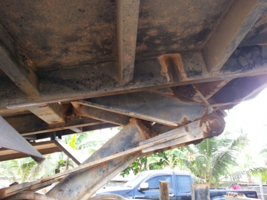 รถอีซูซุ 10 ล้อดั้ม FXZ  เปลื่ยนเครื่อง  270  แรงม้า. (  ขาวทำฟ้า. / ขาย แม่ , ลูก. )  สนใจติดต่อ 081 - 6079515