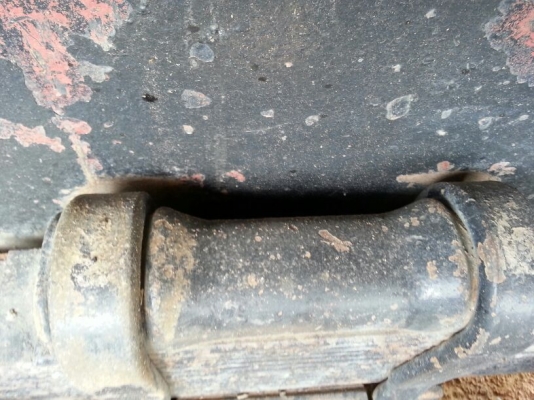 รถอีซูซุ 10 ล้อดั้ม FXZ  เปลื่ยนเครื่อง  270  แรงม้า. (  ขาวทำฟ้า. / ขาย แม่ , ลูก. )  สนใจติดต่อ 081 - 6079515