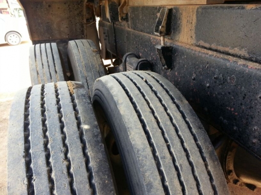 รถอีซูซุ 10 ล้อดั้ม FXZ  เปลื่ยนเครื่อง  270  แรงม้า. (  ขาวทำฟ้า. / ขาย แม่ , ลูก. )  สนใจติดต่อ 081 - 6079515