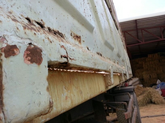 รถอีซูซุ 10 ล้อดั้ม FXZ  เปลื่ยนเครื่อง  270  แรงม้า. (  ขาวทำฟ้า. / ขาย แม่ , ลูก. )  สนใจติดต่อ 081 - 6079515