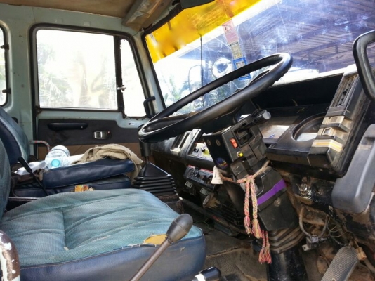 รถอีซูซุ 10 ล้อดั้ม FXZ  เปลื่ยนเครื่อง  270  แรงม้า. (  ขาวทำฟ้า. / ขาย แม่ , ลูก. )  สนใจติดต่อ 081 - 6079515