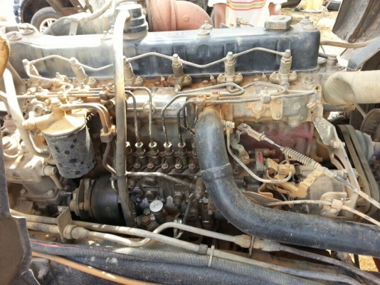 รถอีซูซุ 10 ล้อดั้ม FXZ  เปลื่ยนเครื่อง  270  แรงม้า. (  ขาวทำฟ้า. / ขาย แม่ , ลูก. )  สนใจติดต่อ 081 - 6079515