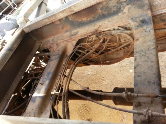 รถอีซูซุ 10 ล้อดั้ม FXZ  เปลื่ยนเครื่อง  270  แรงม้า. (  ขาวทำฟ้า. / ขาย แม่ , ลูก. )  สนใจติดต่อ 081 - 6079515