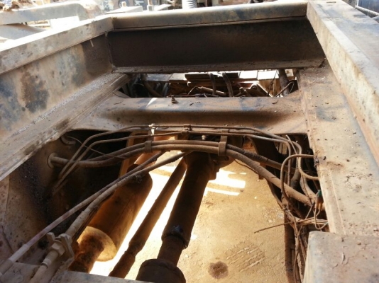 รถอีซูซุ 10 ล้อดั้ม FXZ  เปลื่ยนเครื่อง  270  แรงม้า. (  ขาวทำฟ้า. / ขาย แม่ , ลูก. )  สนใจติดต่อ 081 - 6079515