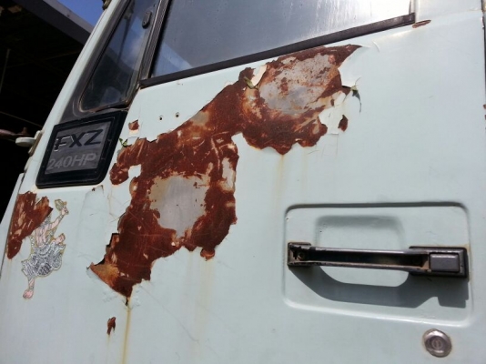 รถอีซูซุ 10 ล้อดั้ม FXZ  เปลื่ยนเครื่อง  270  แรงม้า. (  ขาวทำฟ้า. / ขาย แม่ , ลูก. )  สนใจติดต่อ 081 - 6079515