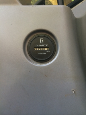 รถแบคโฮ KOBELCO  200 - YN - 10   ( รถทำงาน 12,000 ชม. )    สนใจติดต่อ  081 - 6079515