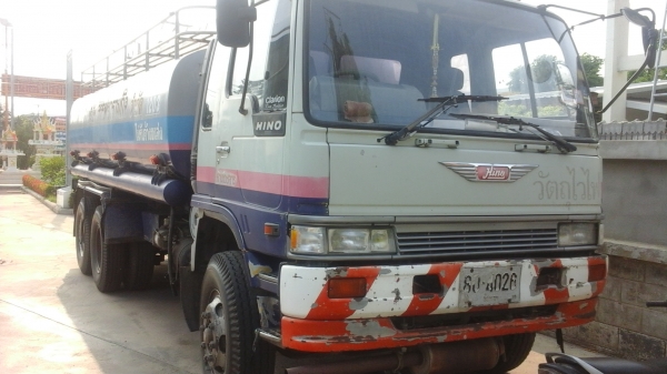 ขายรถสิบล้อรถนํ้ามันHINOFM3Mเครือง240แรง2เพลาถอดเพลา