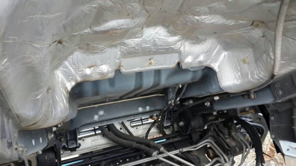 รถฮีโน่ 6 ล้อ  ( ไม่ดั้ม )  175 แรงม้า. ปี 54  ( รถวิ่ง 3x,xxx กม. )   สนใจติดต่อ 081 - 6079515