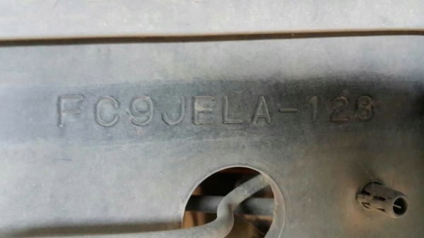 รถฮีโน่ 6 ล้อ  ( ไม่ดั้ม )  175 แรงม้า. ปี 54  ( รถวิ่ง 3x,xxx กม. )   สนใจติดต่อ 081 - 6079515