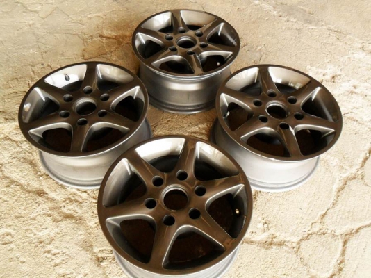 แม็กกระบะขอบ15_6รู139สีสวย สีแม็กรถรุ่นใหม่(4วง3,800บ.)