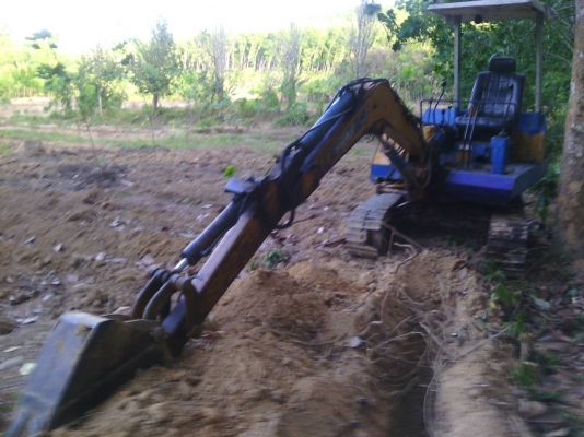 รถแบคโฮ KOMATSU  PC 20 - 5   สนใจติดต่อ  081 - 6079515