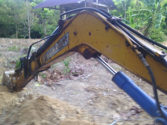 รถแบคโฮ KOMATSU  PC 20 - 5   สนใจติดต่อ  081 - 6079515