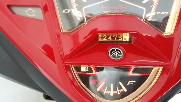 MIO 125 i RR สีขาวแดง  รุ่นใหม่ล่าสุด รถเดือน พฤษภาคม ปี57 ไมล์ 2475 โล  แถม 2 รายการ 28900