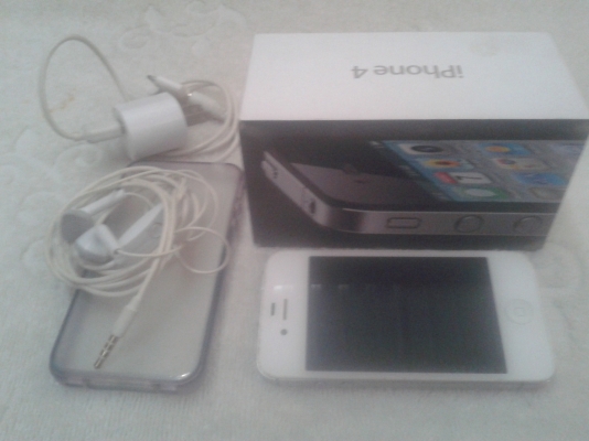 ไอโฟน 4  สภาพเหมือนใหม่