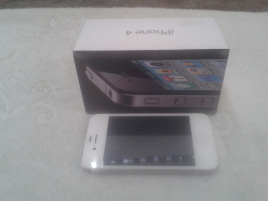 ไอโฟน 4  สภาพเหมือนใหม่