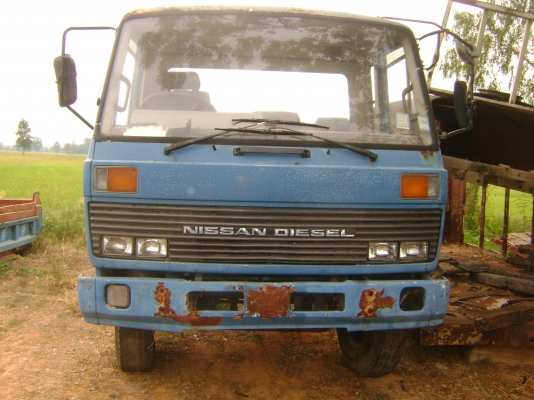 หัวแชสชี  UD 160 แรง  ยาว  5.15 เมตร  ราคา  370,000 บาท