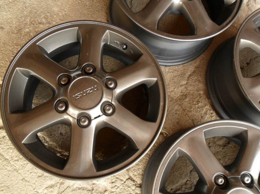 แม็กกระบะขอบ16แท้  6รู139 สีแม็กรถรุ่นใหม่(4วง3,800บ.)