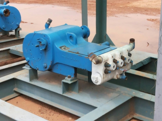 ปั้มฉีดน้ำแรงดันสูง