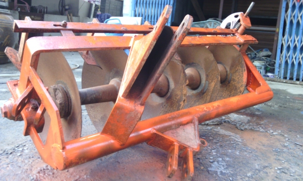 หาง 5 ใบ 20 ตราช้าง ใส่ 45-49 ต่อรองได้  ขายได้ขายเลยครับ