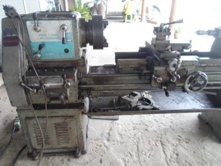 แท่นกลึง 6 ฟุต 3 เพลา เกียร์บล็อก ไต้หวัน ยี่ห้อ เปียงเหลียง สภาพสวย ๆ ใช้งานอยู่ เครื่องเงียบ ด่วน !!! 87,000