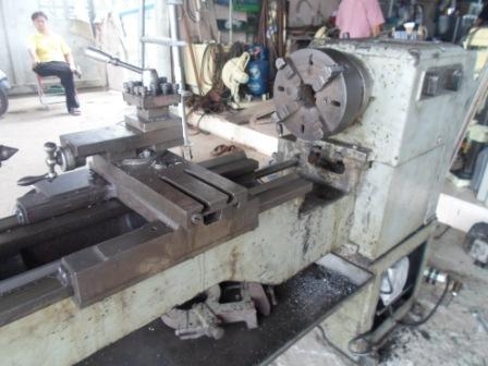 แท่นกลึง 6 ฟุต 3 เพลา เกียร์บล็อก ไต้หวัน ยี่ห้อ เปียงเหลียง สภาพสวย ๆ ใช้งานอยู่ เครื่องเงียบ ด่วน !!! 87,000