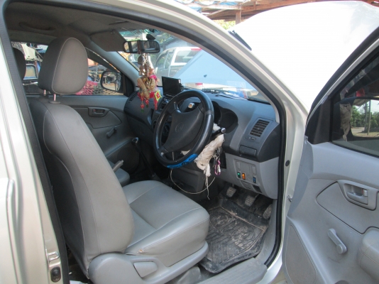 วีโก้ หัวเดียวปี49คอกสูงเพลาลอย พร้อมใช้ วีโก้ หัวเดียวปี49คอกสูงเพลาลอย พร้อมใช้