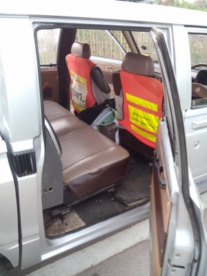 toyota ม้าดำ 4ประตู แอร์เย็น สีสวย ขายด่วน