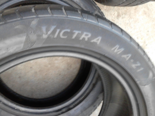 225/55R17 MAXXIS  ปี 2011 มี 2 เส้น TEL.081-427-3941