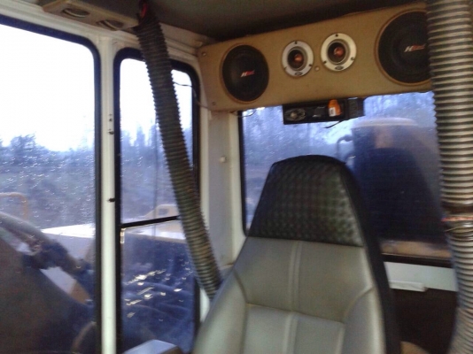 ขายด่วน!!!KOMATSU PC200-5 คอนโทนสั้น รถพร้อมใช้งานค่ะ