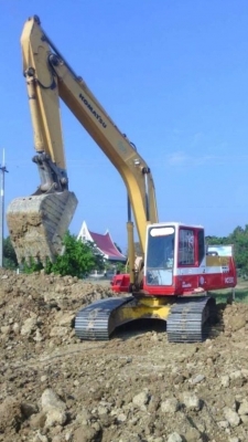 ขายด่วน!!!KOMATSU PC200-5 คอนโทนสั้น รถพร้อมใช้งานค่ะ