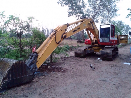 ขายด่วน!!!KOMATSU PC200-5 คอนโทนสั้น รถพร้อมใช้งานค่ะ