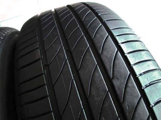 ยาง MICHELIN PRIMACY 3ST 215-60-16 ปี4113 สวยๆ 1 ชุด