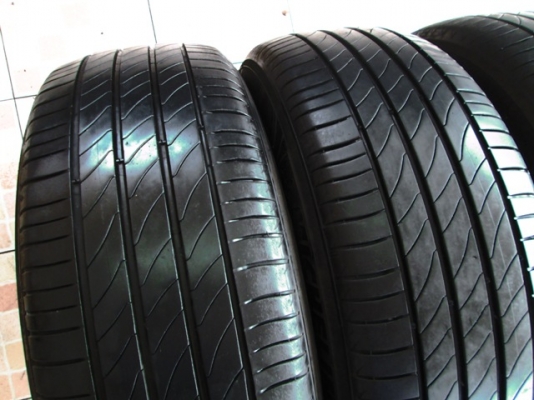 ยาง MICHELIN PRIMACY 3ST 215-60-16 ปี4113 สวยๆ 1 ชุด