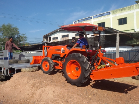 ปัญญาแทรคเตอร์..จัดมาให้ครับ ด่วน!!!คูโบต้า L3608 ใบมีดคานล่าง FD 163 จัดส่ง อ.เมือง จ.เพชรบูรณ์