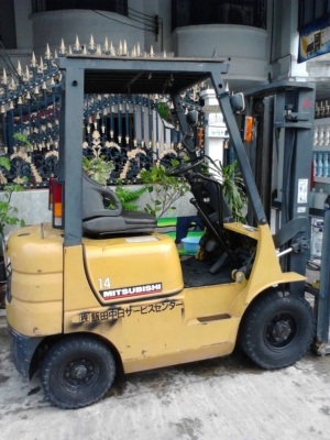 ขายโฟคลิฟท์1.5ตัน สภาพสวยมากๆ ((เอาไปเลย145000ร้อนเงินถูกและดีกว่านี้ไม่มีอีกแล้ว ด่วนๆ))เครื่องฟิตสุดๆรถไม่เคยใช้งานในไทย ขายถูกๆ15000สนใจสอบถามคร้าบ ราคาลดได้ด้