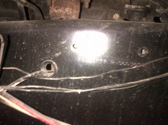 ขาย ISUZU 240  240แรง ปี 42 รถ 2 เพลา ราคา 1150000 บาท จัดไฟแนนท์ได้ 800000 บาท โทร 0843376760